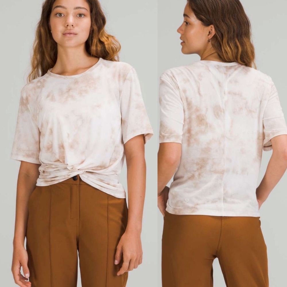 Lululemon Crescent Tee